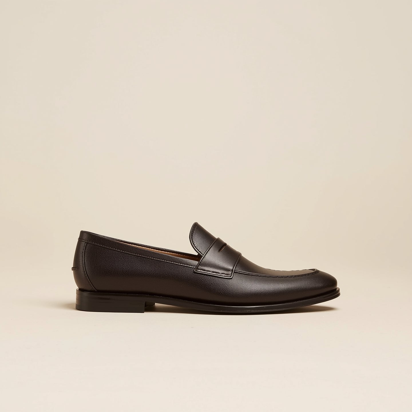 Classic Women’s Leather Loafers – Stylish & Comfortable Slip-On Shoes